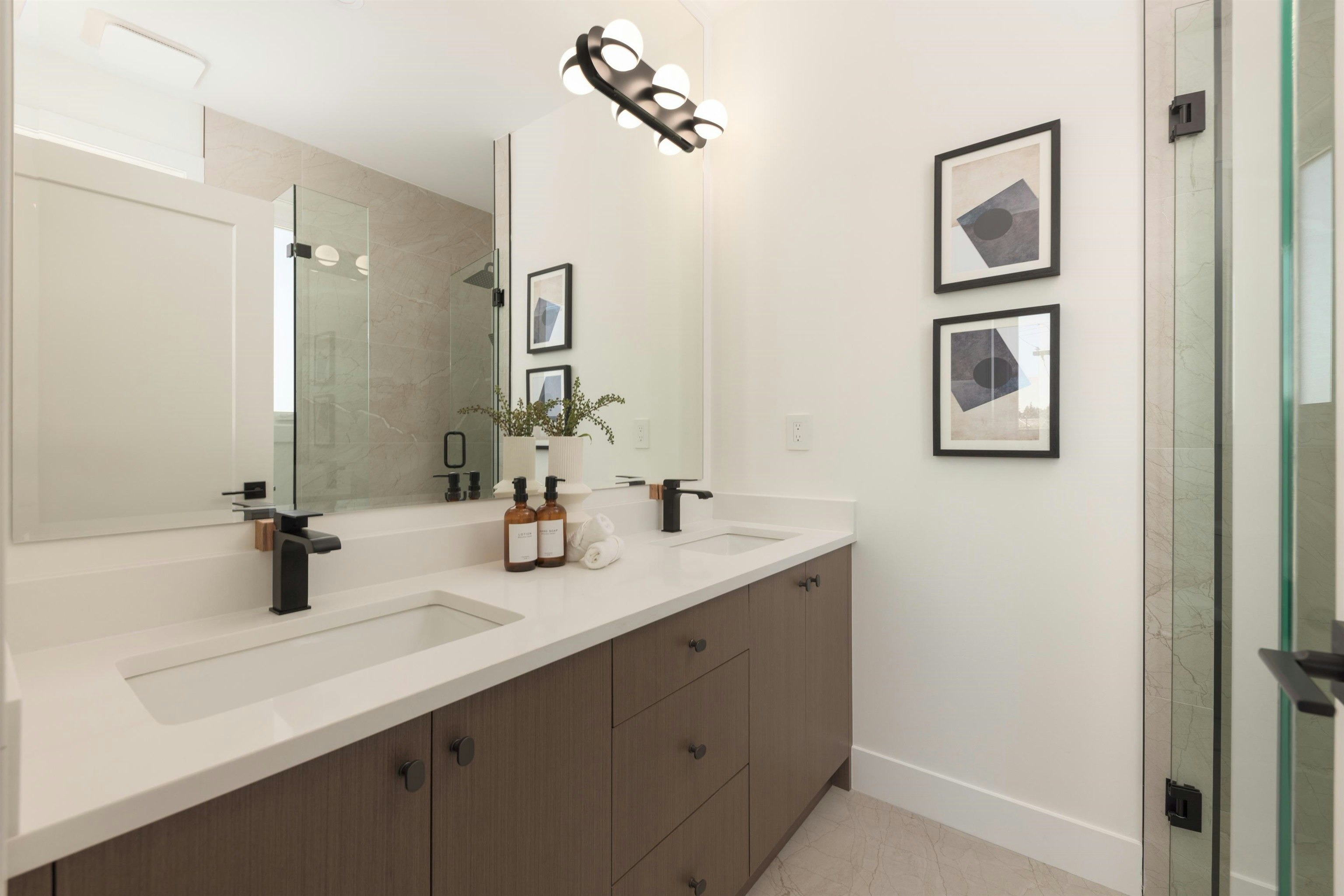 2-6525 Dufferin Avenue, Burnaby, BC, V5H 3T2 - 18