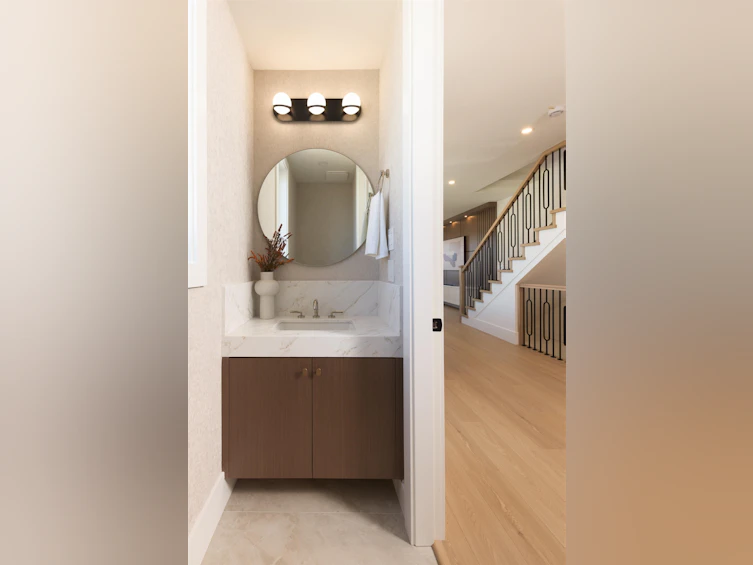2-6525 Dufferin Avenue, Burnaby, BC, V5H 3T2 - 9