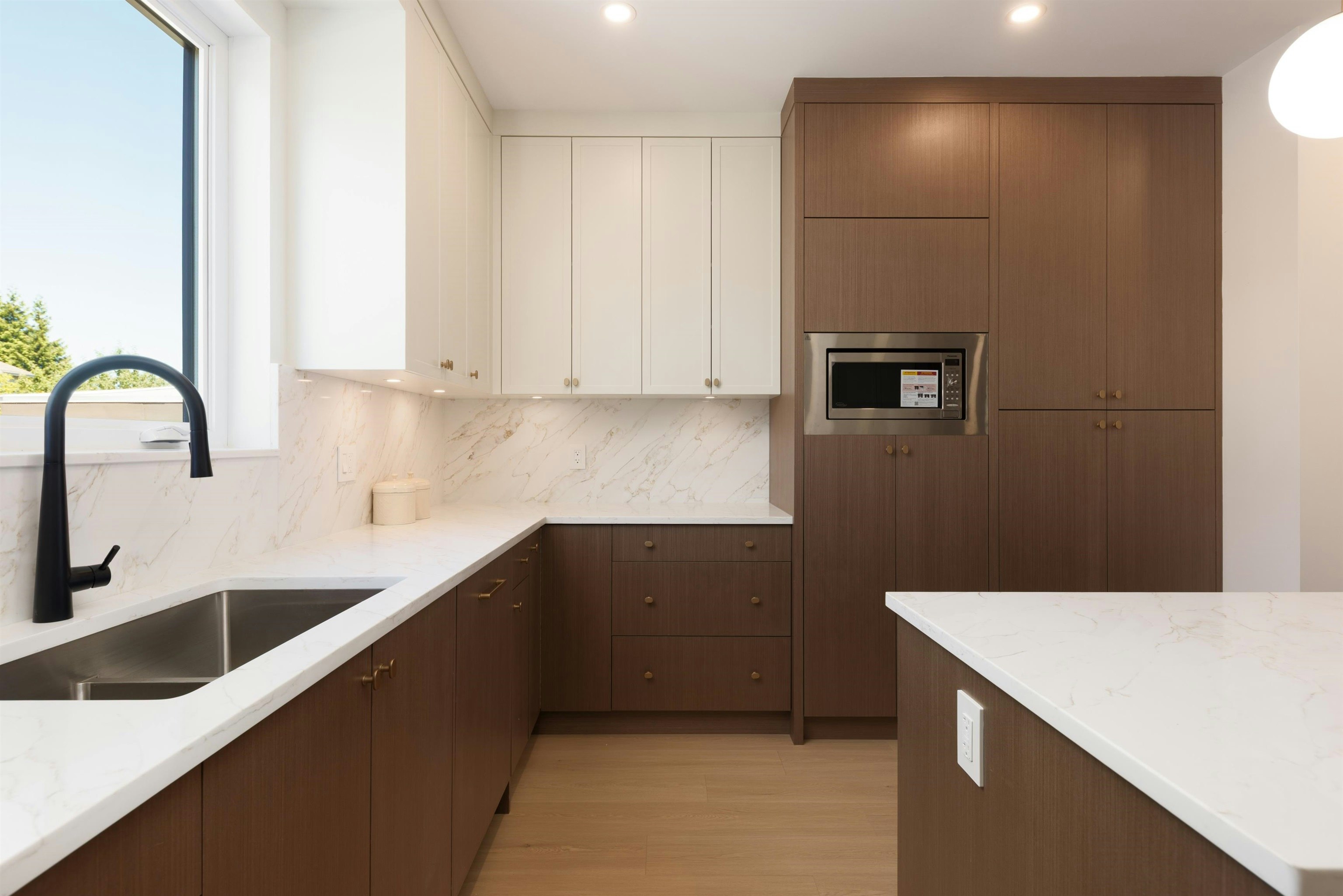 2-6525 Dufferin Avenue, Burnaby, BC, V5H 3T2 - 6