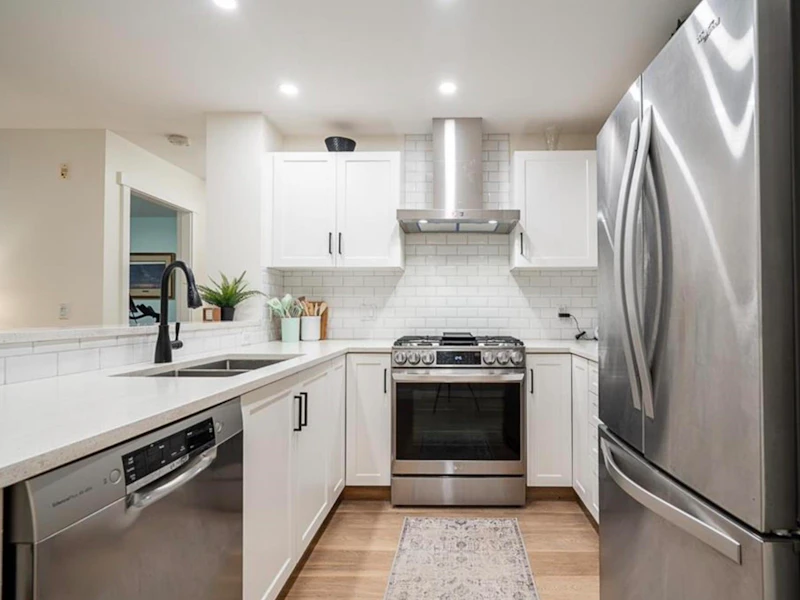 201 - 500 Klahanie Drive, Port Moody BC V3H 5L1