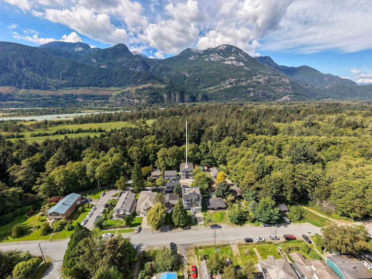 38030 Seventh Avenue, Squamish, BC, V8B 0J7 - 3