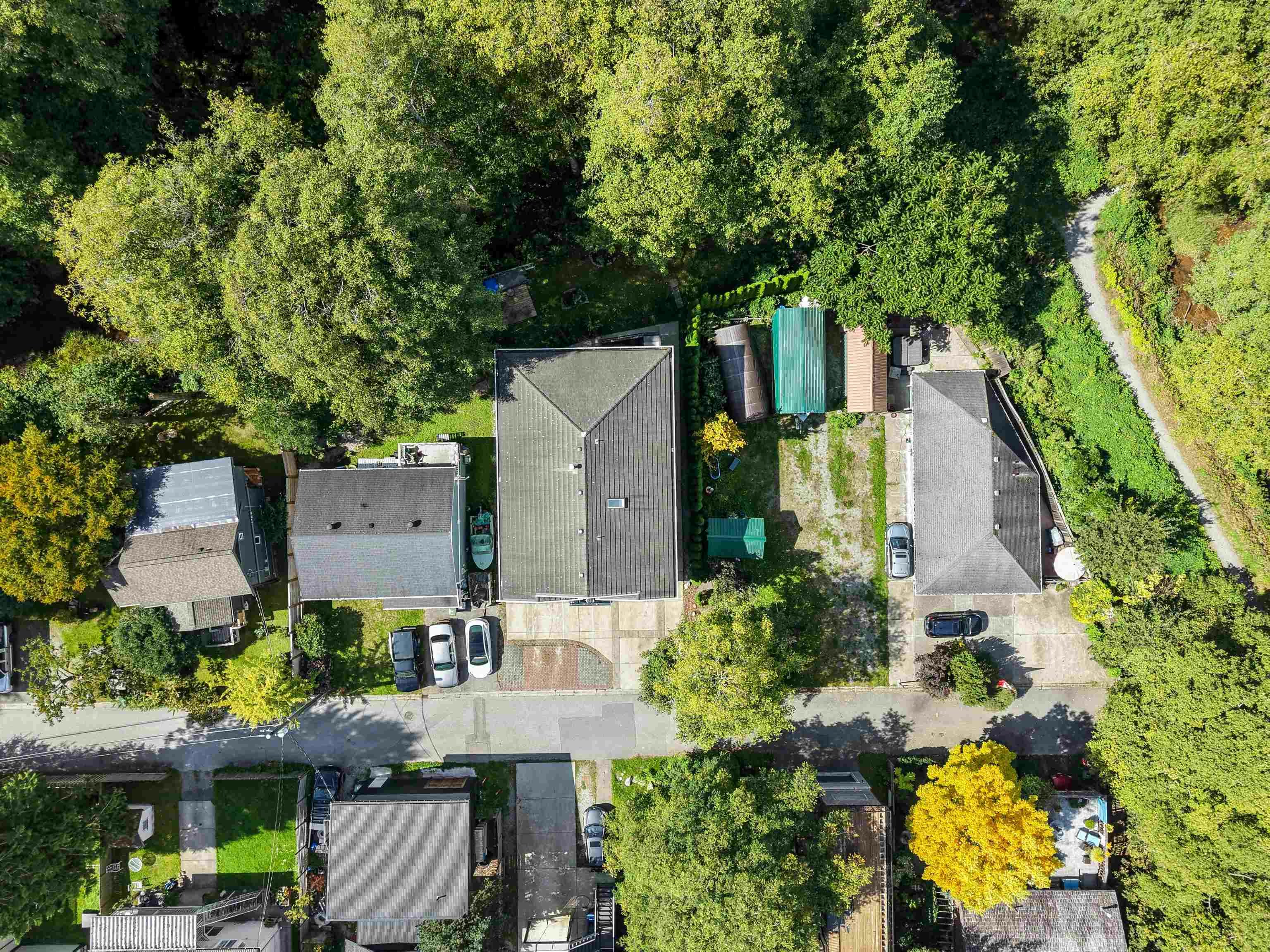 38030 Seventh Avenue, Squamish, BC, V8B 0J7 - 39