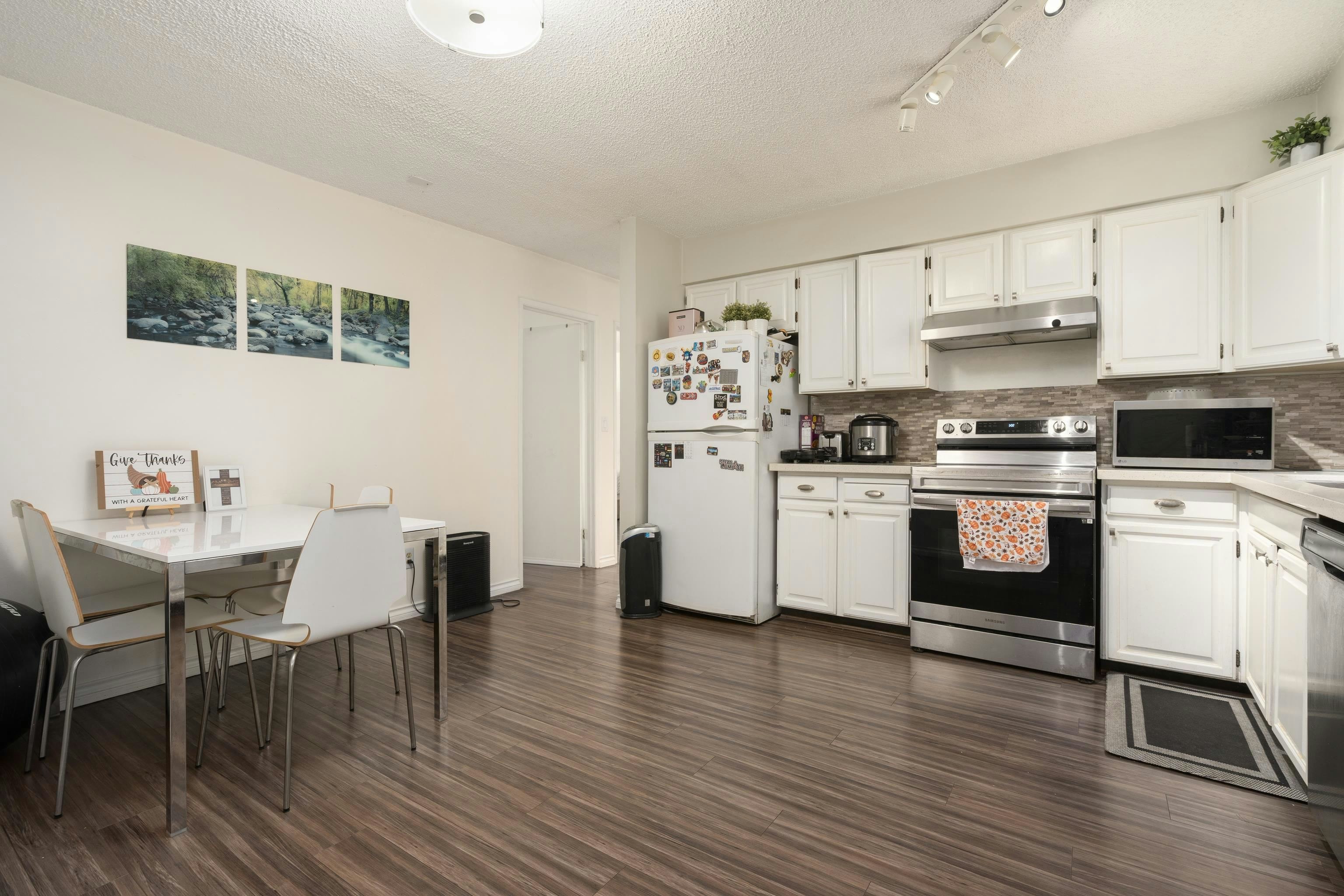 304-9151 No. 5 Road, Richmond, BC, V7A 4T9 - 10