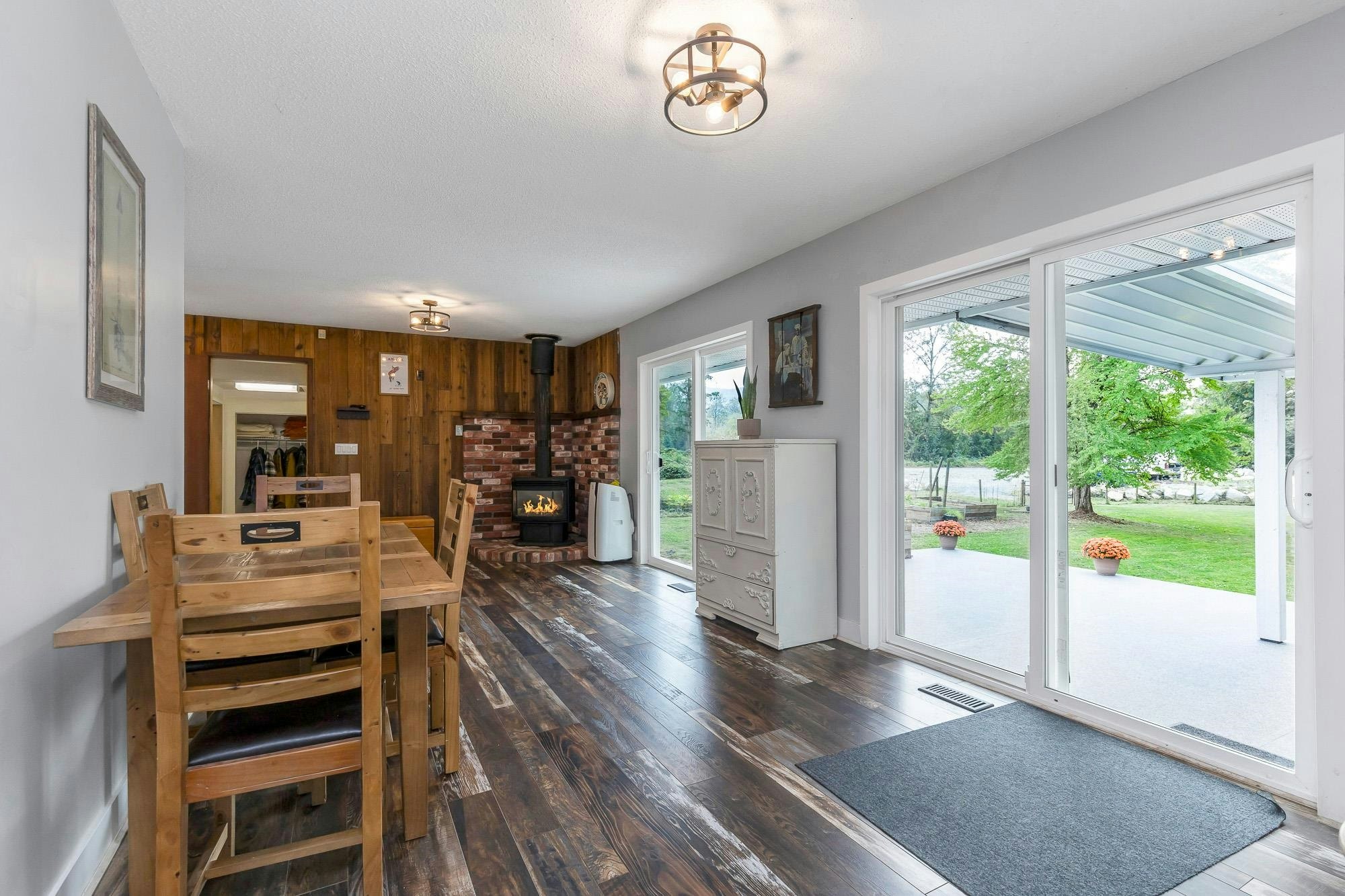 24320 116 Avenue, Maple Ridge, BC, V4R 1L7 - 8