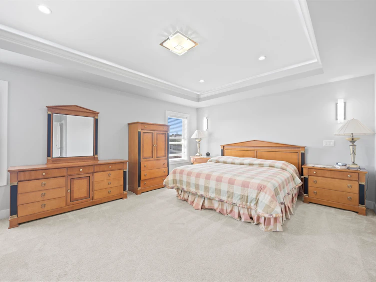 20576 70 Avenue, Langley, BC, V2Y 0W4 - 20