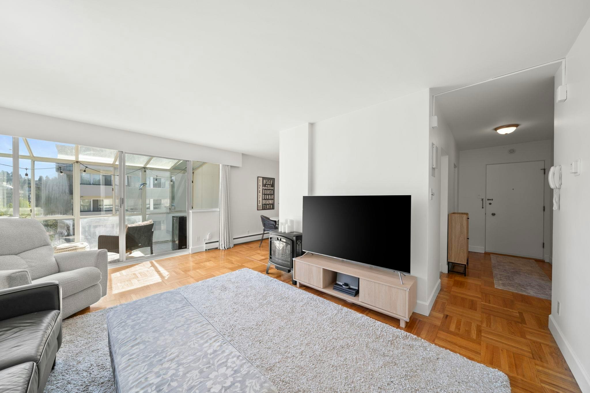 504-1750 Esquimalt Avenue, West Vancouver, BC, V7V 1R8 - 10