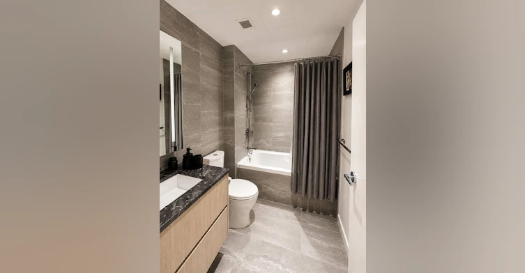 310-777 Harbour Way, North Vancouver, BC, V6P 0G1 - 10