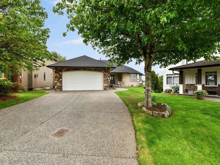 2389 Orchard Place, Abbotsford, BC, V3G 2B4