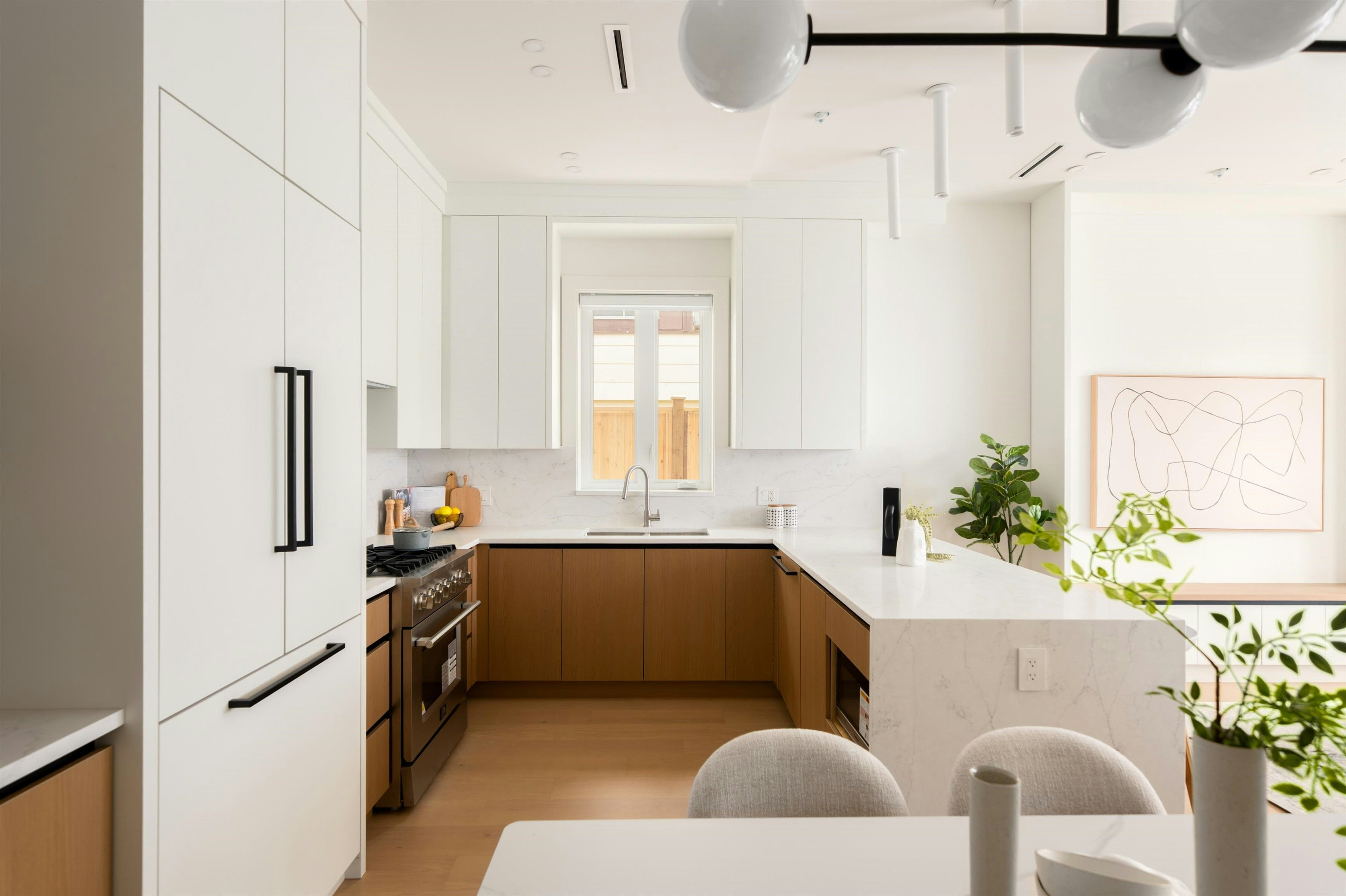 1-3645 Dundas Street, Vancouver, BC, V5K 1S3 - 8