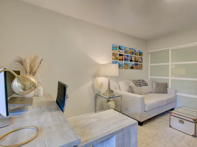 1360 W 8th Avenue - 4