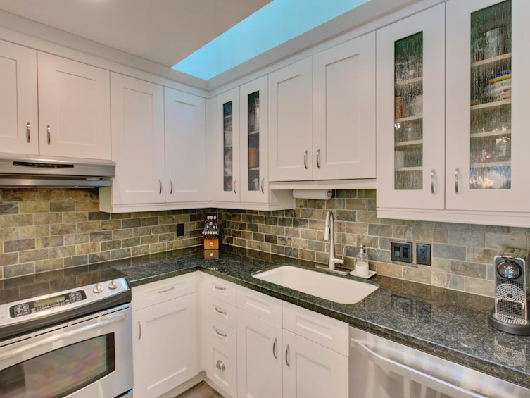 1360 W 8th Avenue, Vancouver, BC, V6H 4A6 - 12