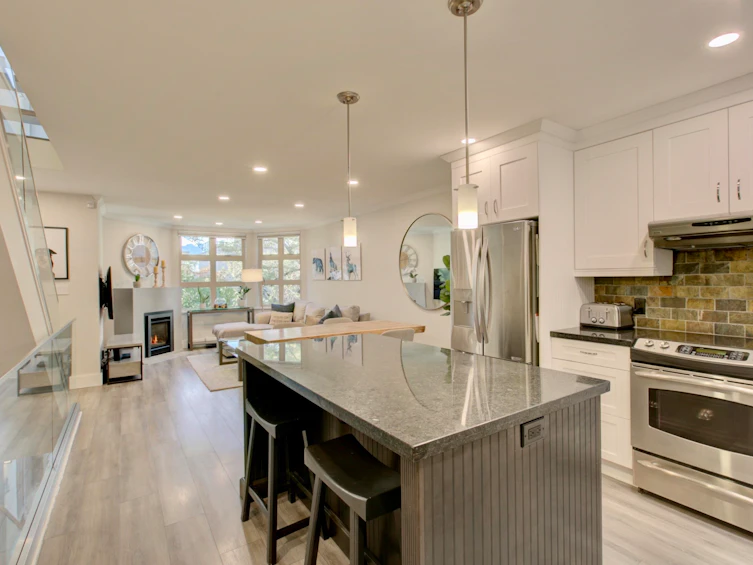 1360 W 8th Avenue, Vancouver, BC, V6H 4A6 - 11