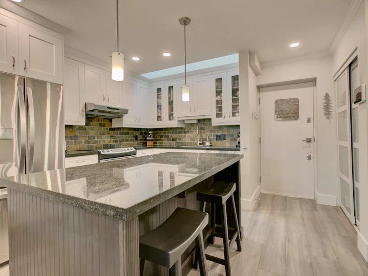 1360 W 8th Avenue, Vancouver, BC, V6H 4A6 - 8
