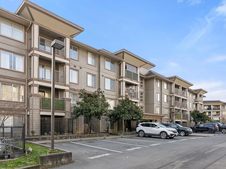 203-45561 Yale Road, Chilliwack, BC, V2P 0A8