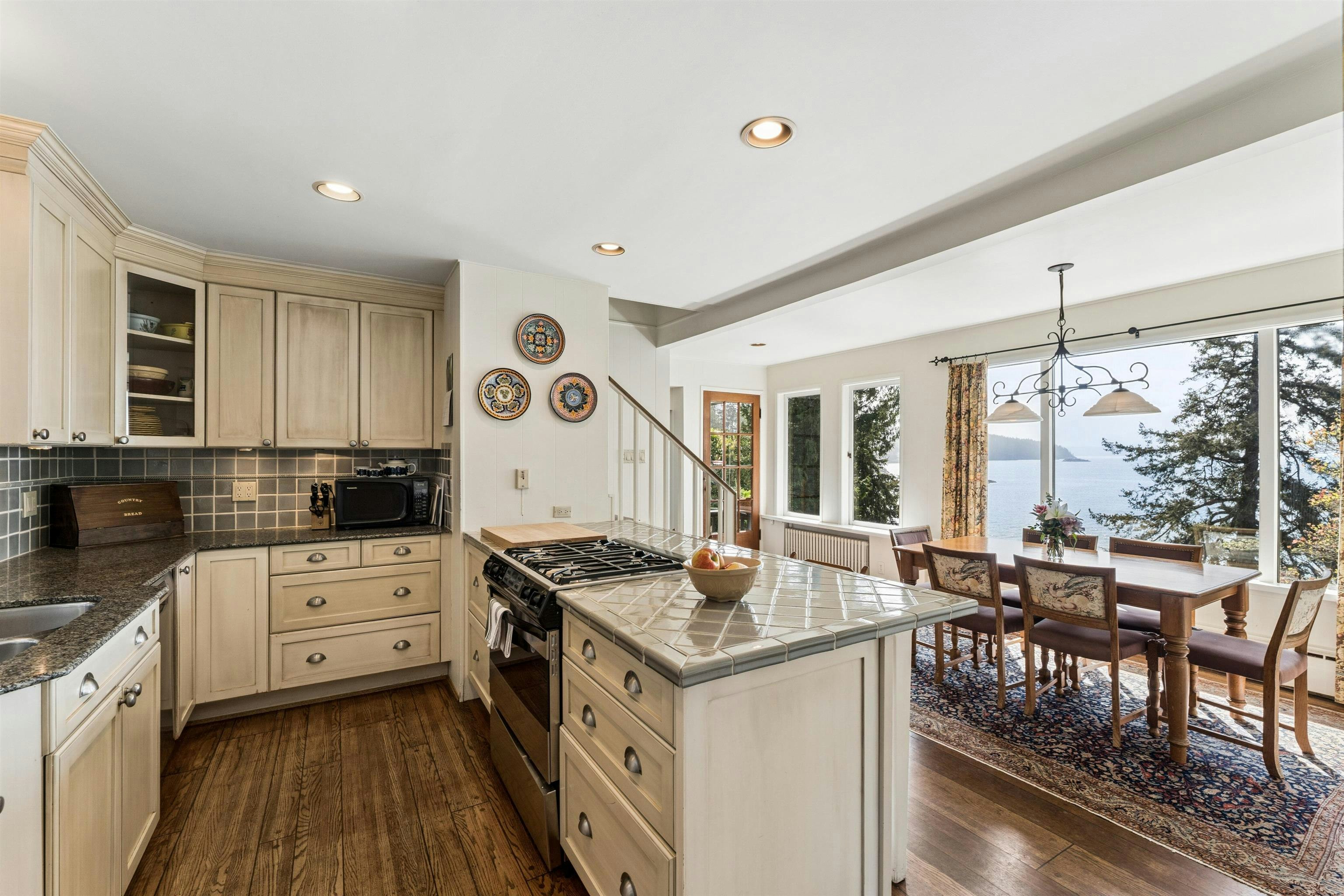 6054 Gleneagles Drive, West Vancouver, BC, V7W 1W2 - 23