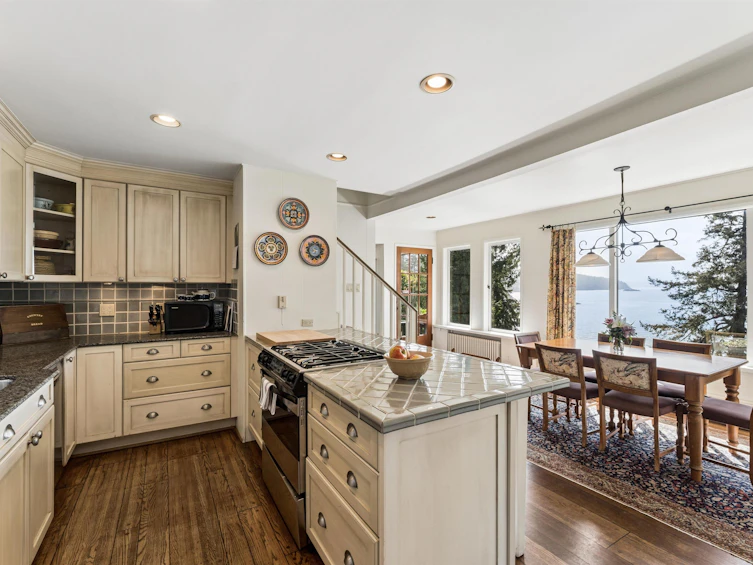 6054 Gleneagles Drive, West Vancouver, BC, V7W 1W2 - 23