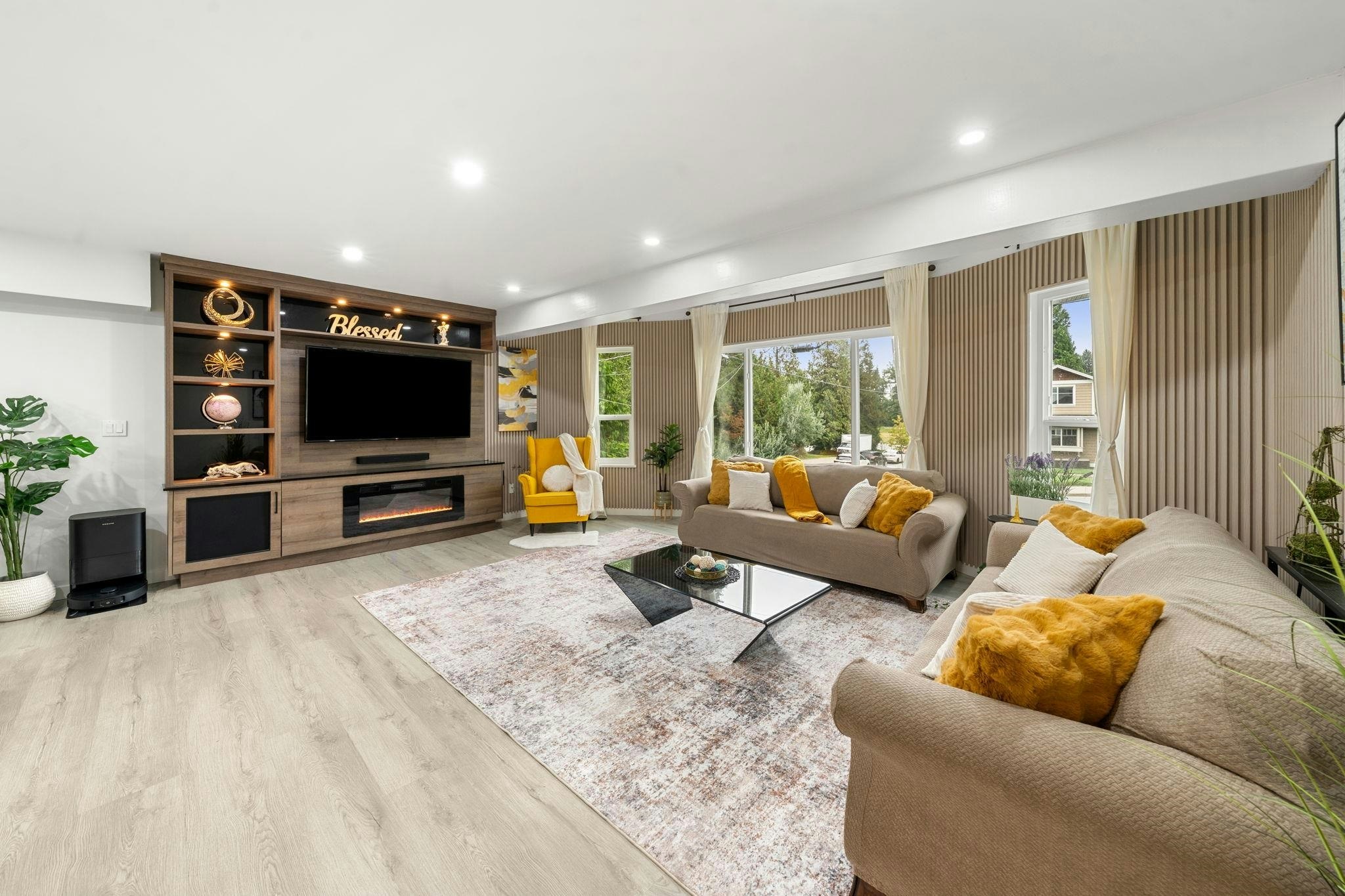 660 E 22nd Street - 3