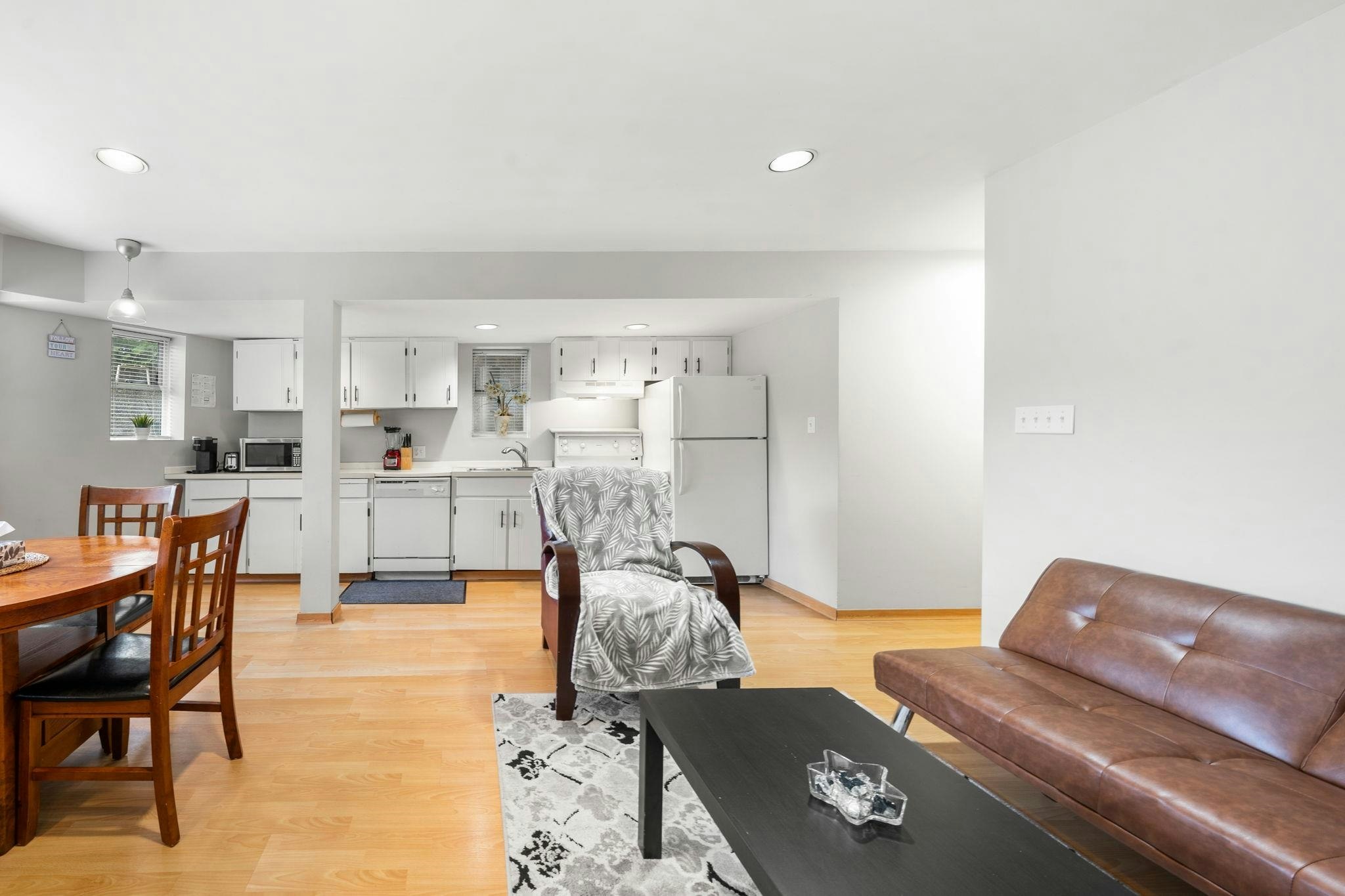 660 E 22nd Street, North Vancouver, BC, V7L 3C9 - 30