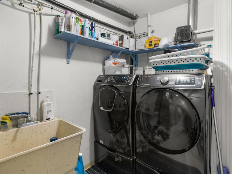 660 E 22nd Street, North Vancouver, BC, V7L 3C9 - 33
