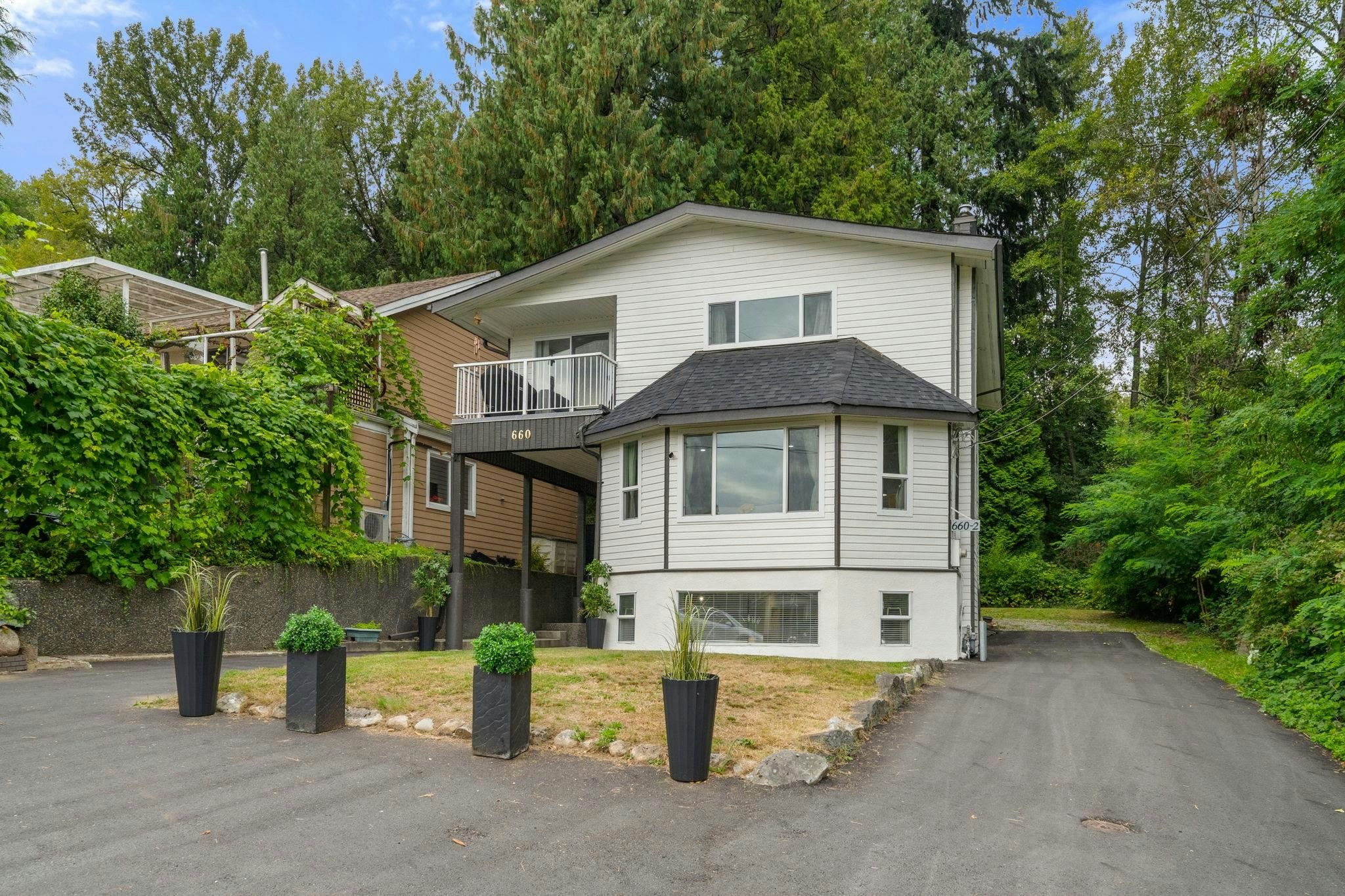 660 E 22nd Street - 2
