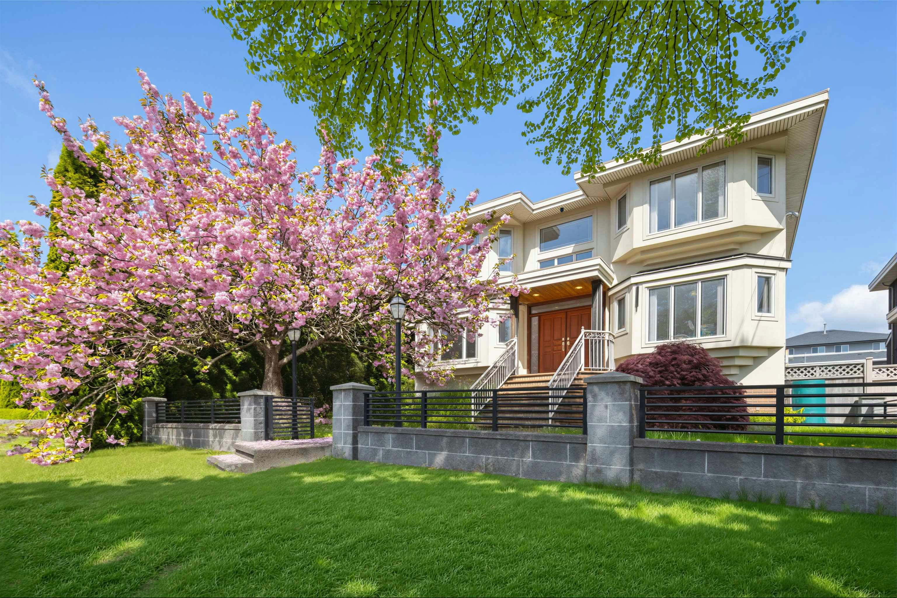 4993 Venables Street, Burnaby, BC, V5B 1X8