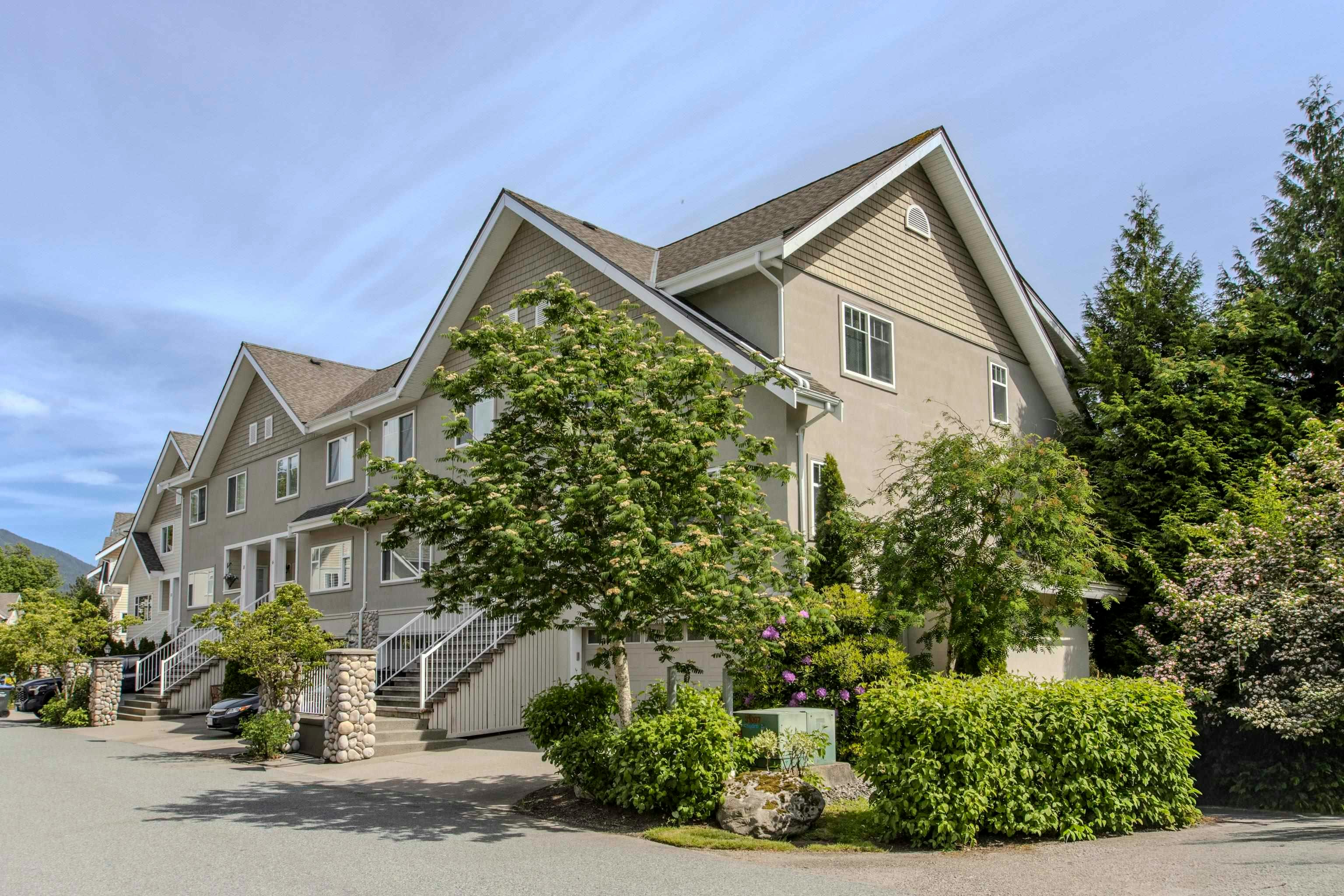 2-1200 Edgewater Drive, Squamish, BC, V8B 0E7