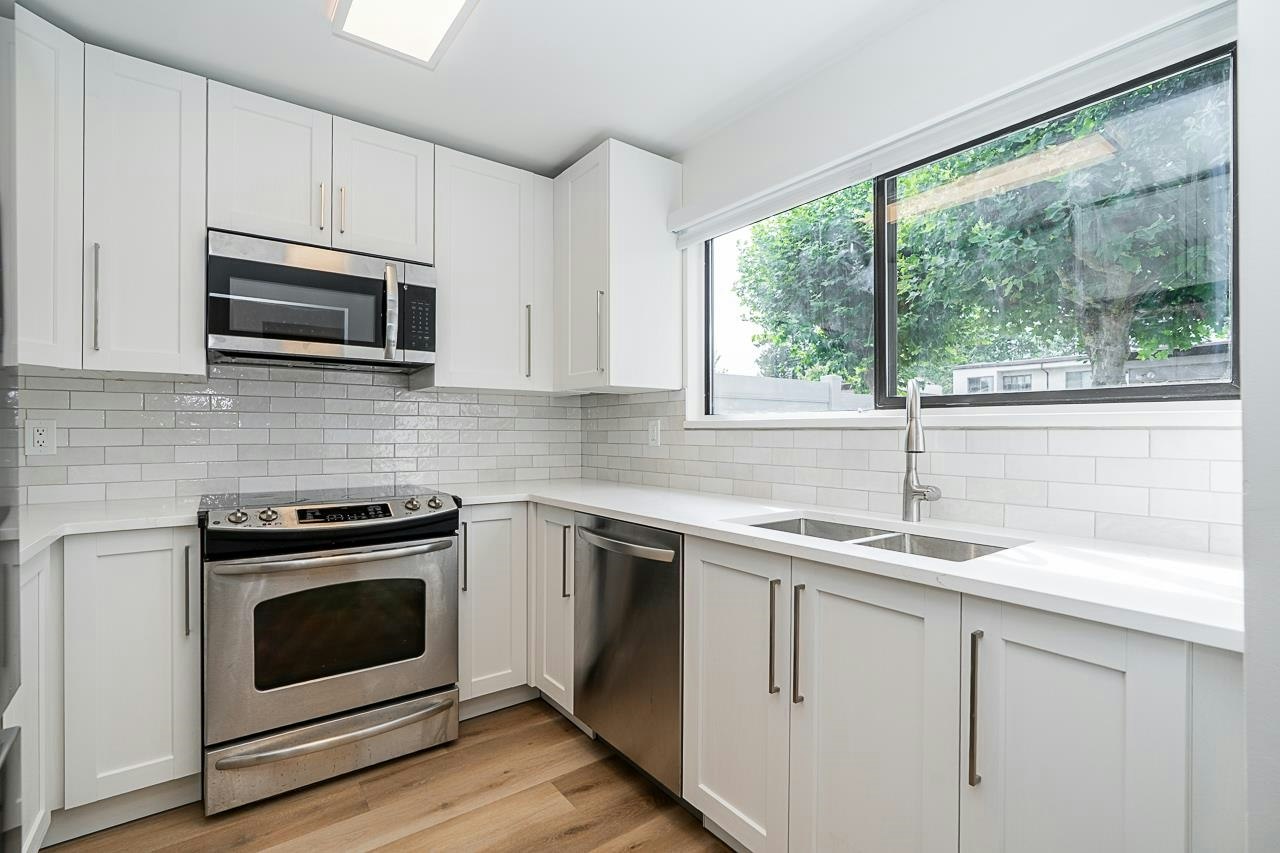 3363 Sefton Street - 3