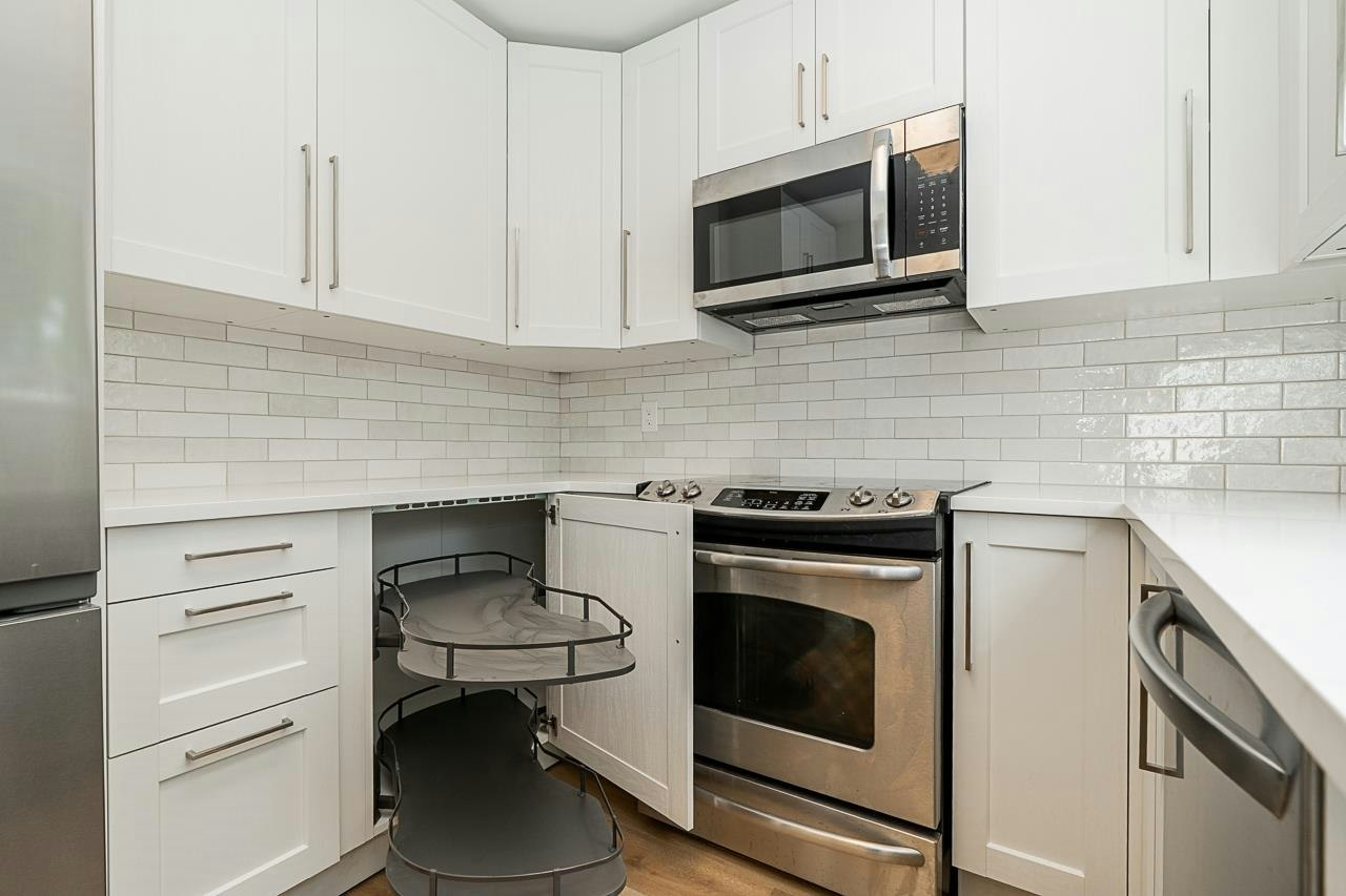 3363 Sefton Street - 5