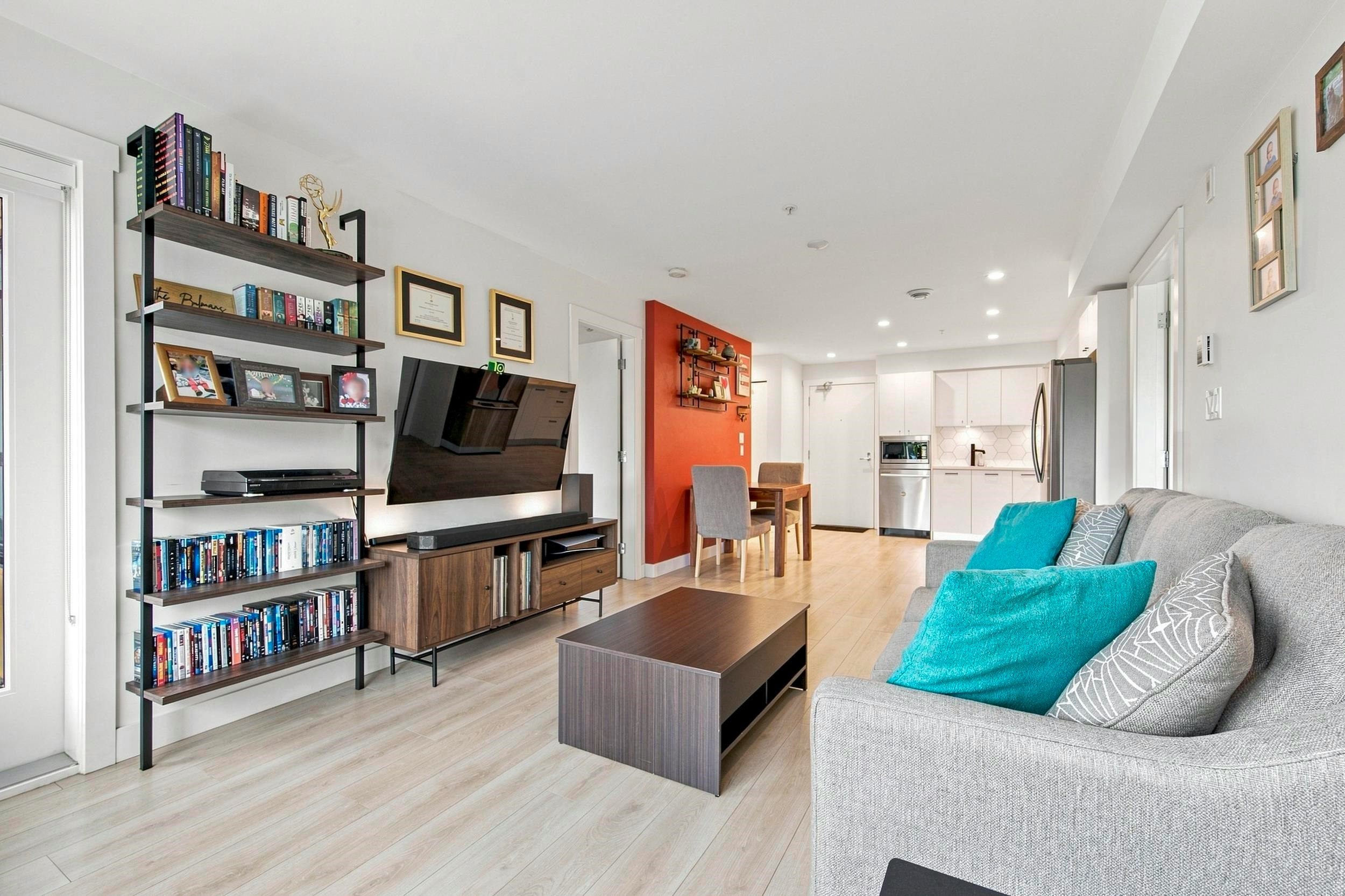 305-1519 Crown Street - 5