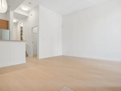TH938 Homer Street - 4
