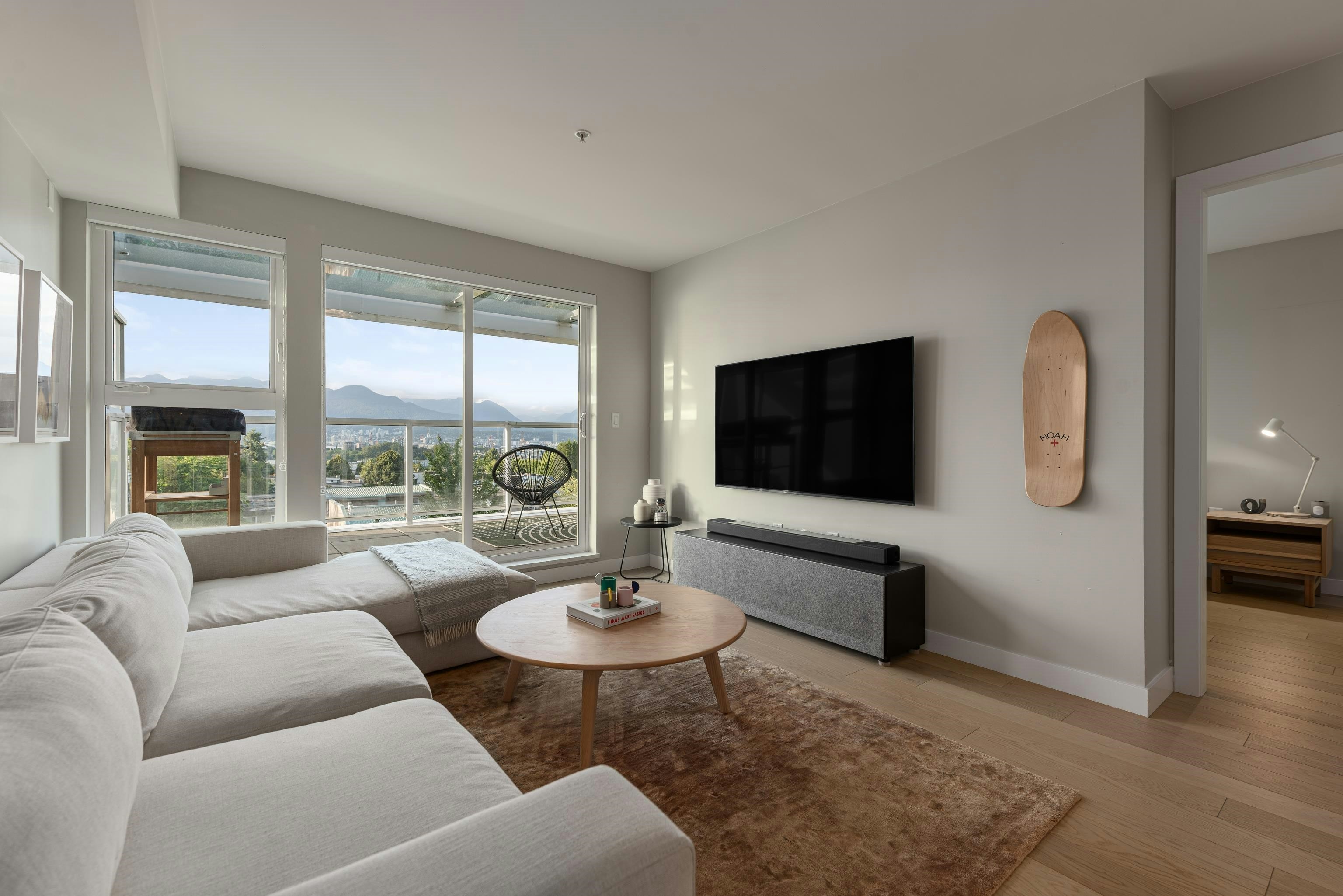 406-2508 Fraser Street, Vancouver, BC, V5T 3V4 - 3