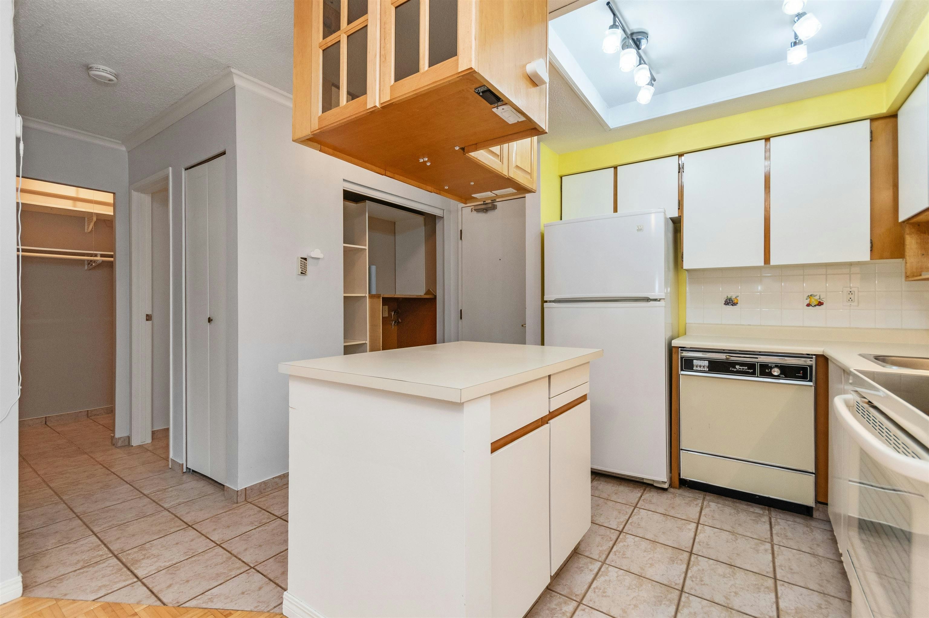 109-1177 Howie Avenue - 5
