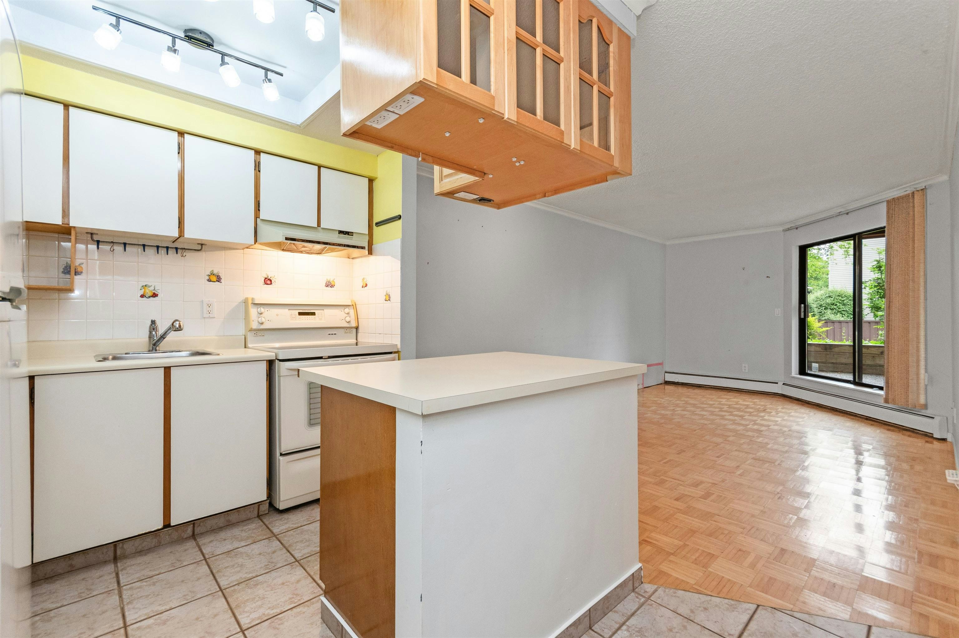 109-1177 Howie Avenue, Coquitlam, BC, V3J 1T9 - 7