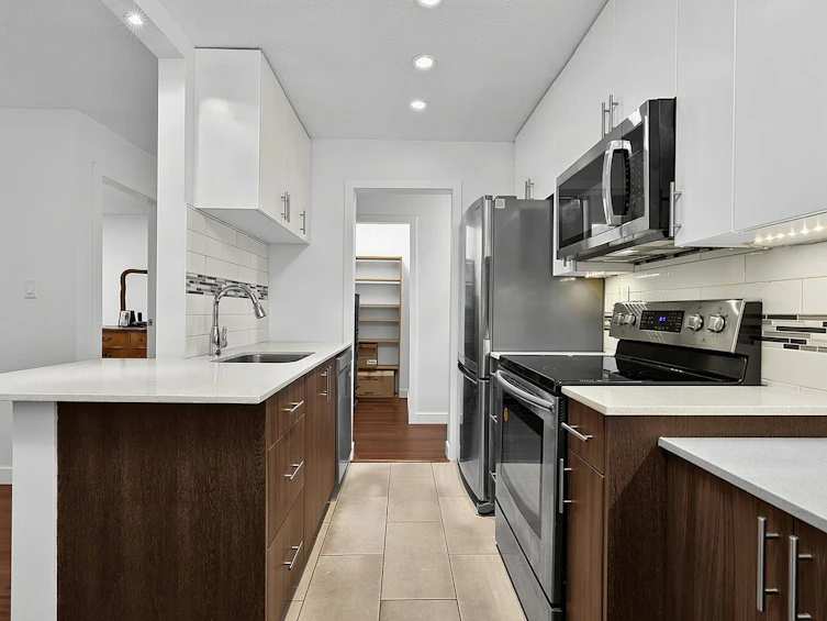 101-750 E 7th Avenue, Vancouver, BC, V5T 4H5 - 3