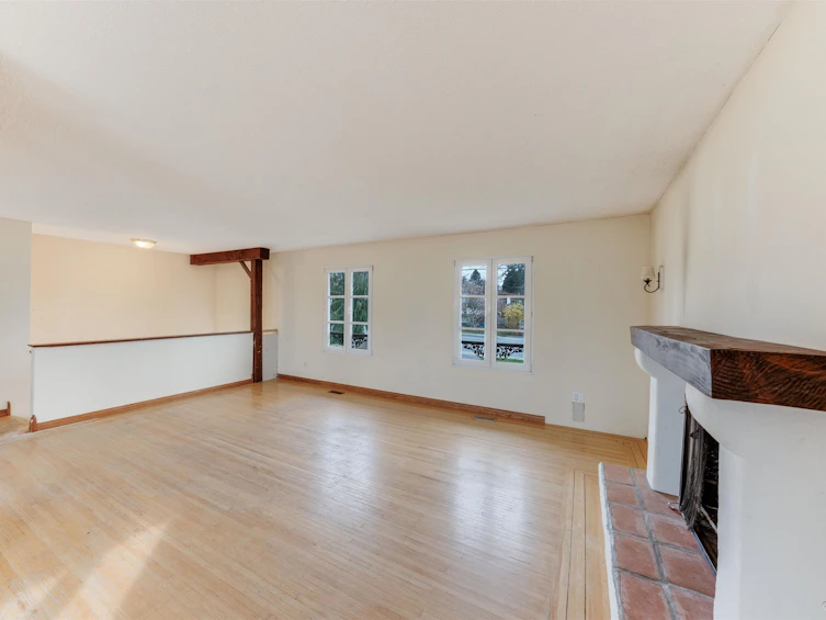 15894 Thrift Avenue, Surrey, BC, V4B 2M8 - 18