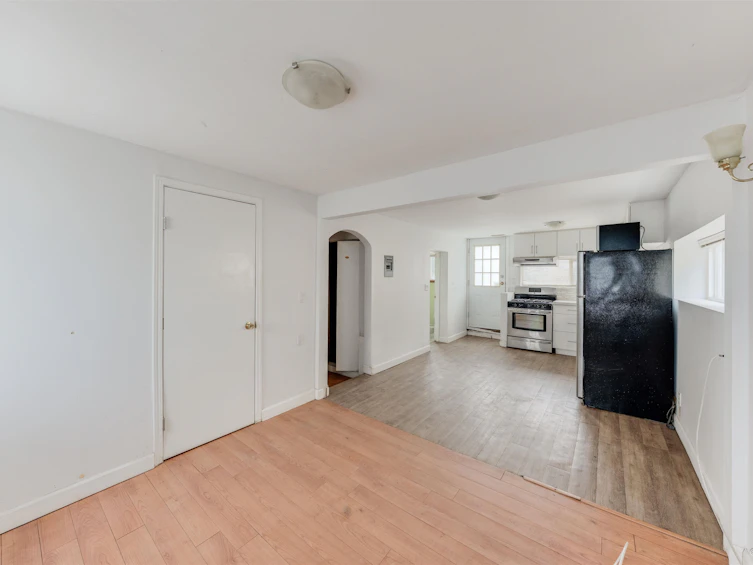 15894 Thrift Avenue, Surrey, BC, V4B 2M8 - 31
