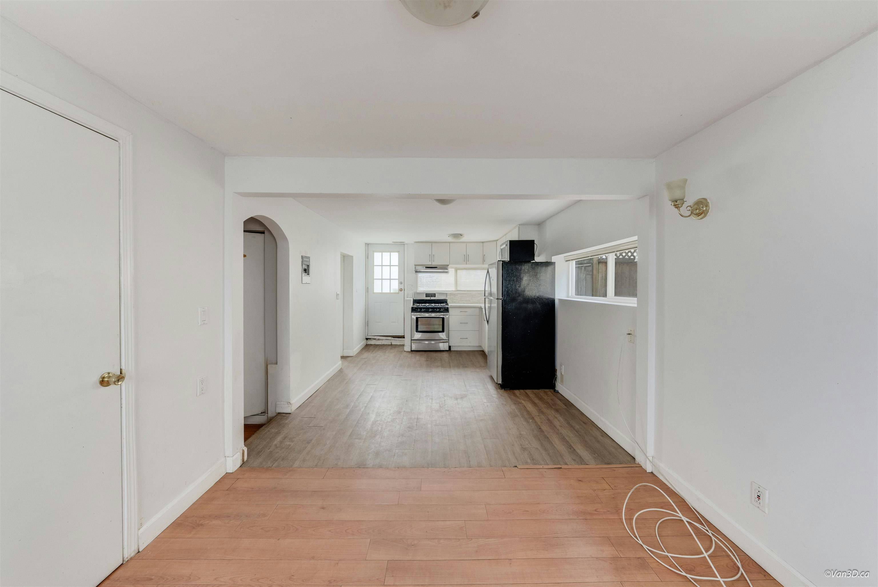 15894 Thrift Avenue, Surrey, BC, V4B 2M8 - 32