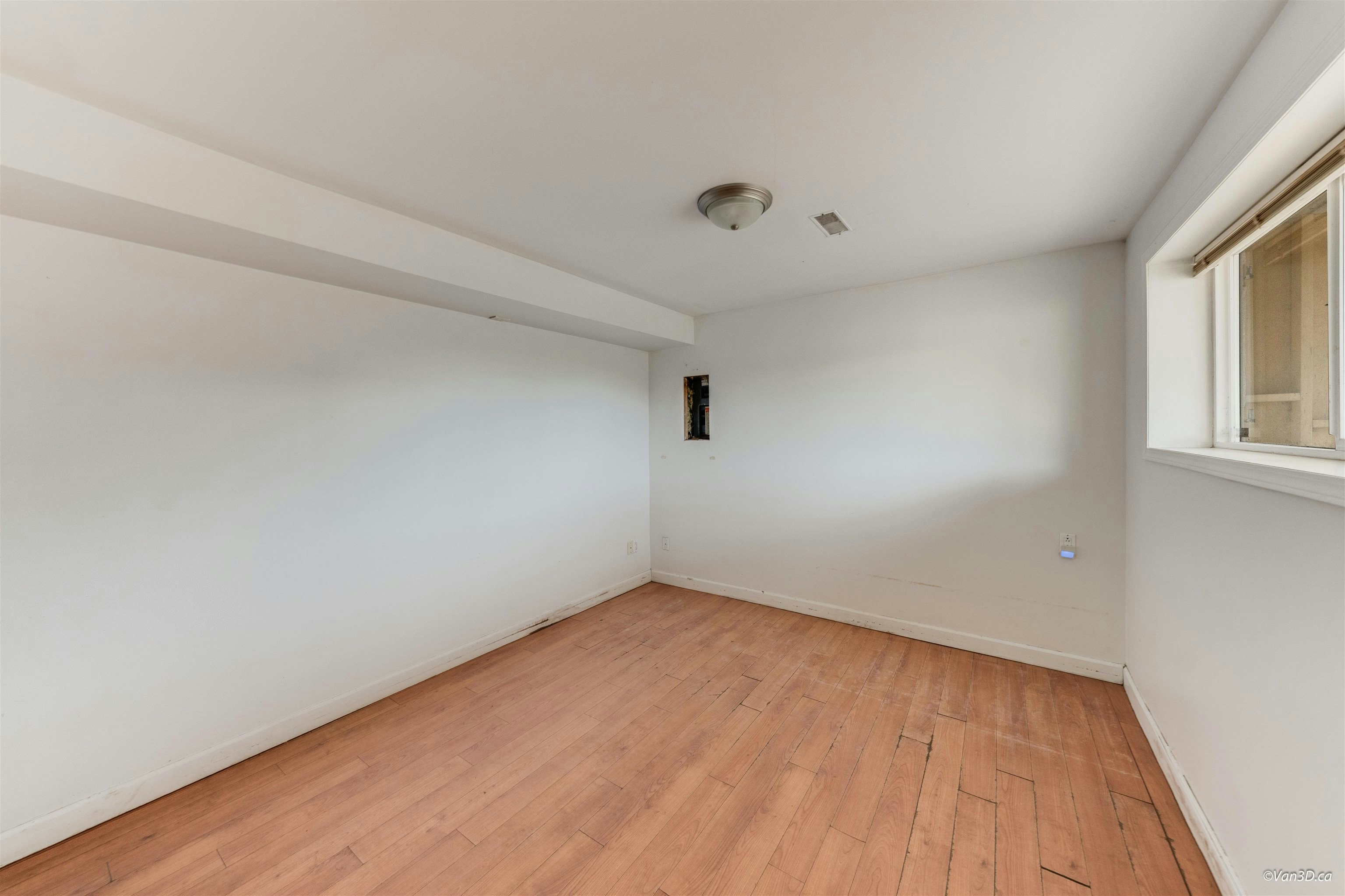 15894 Thrift Avenue, Surrey, BC, V4B 2M8 - 38
