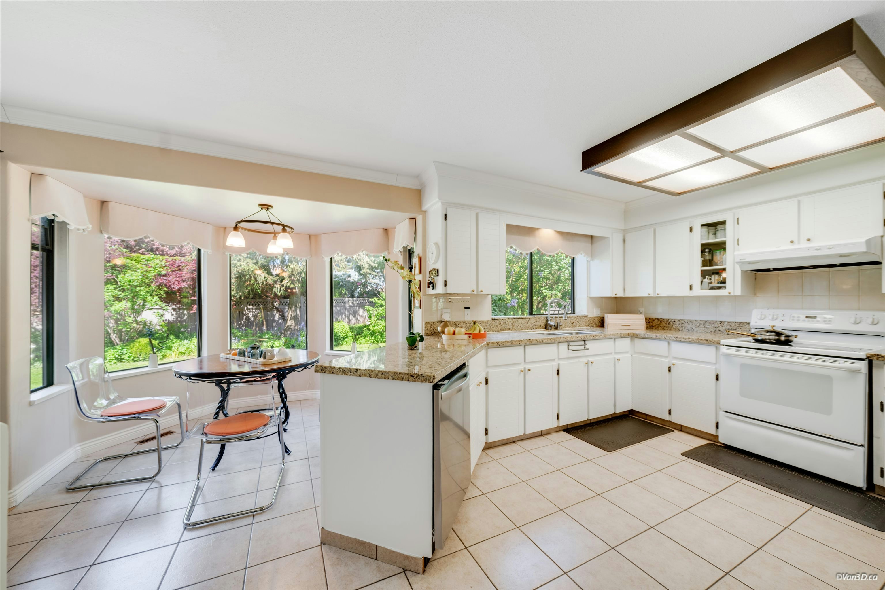 14937 20a Avenue, Surrey, BC, V4A 8G1 - 17
