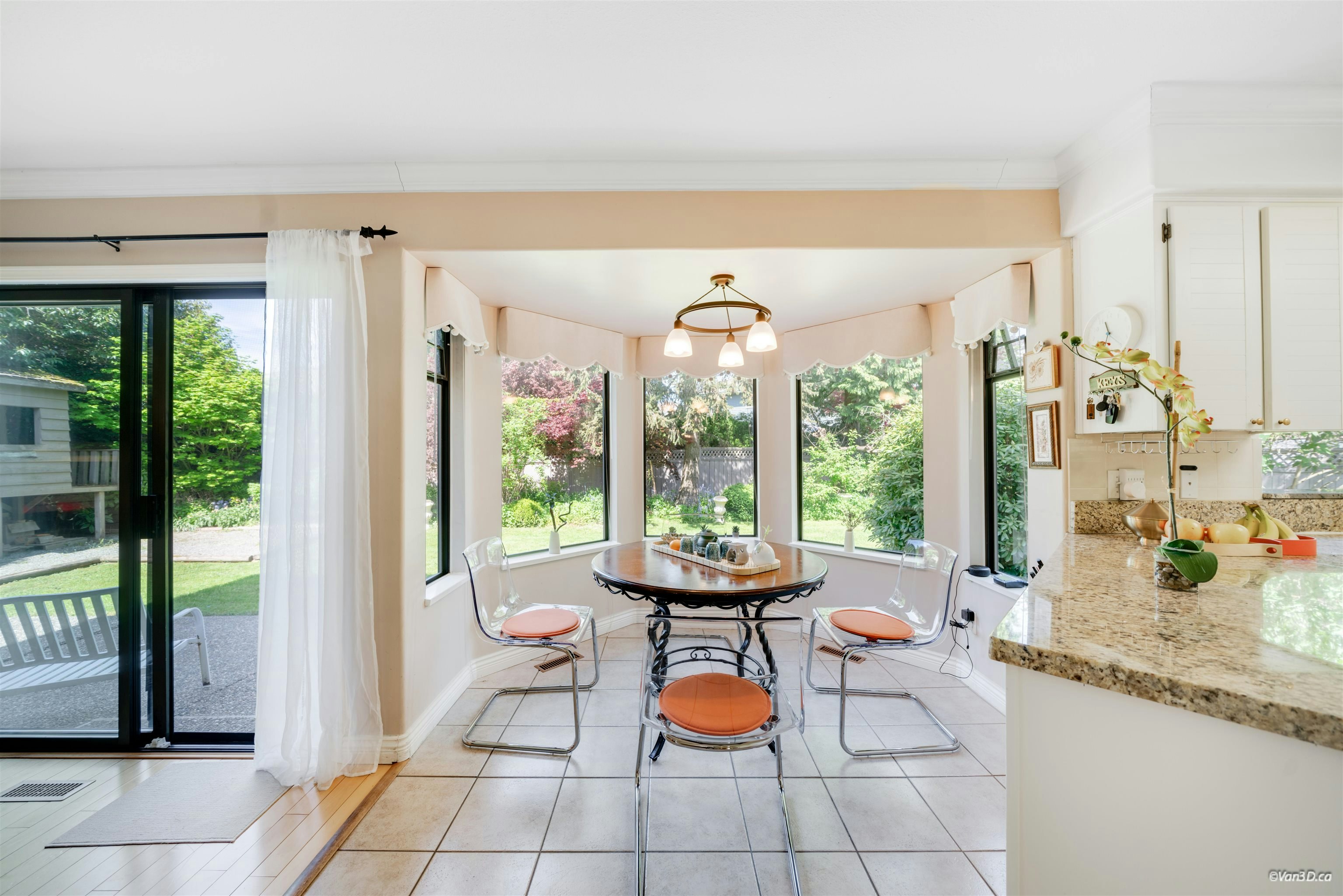 14937 20a Avenue, Surrey, BC, V4A 8G1 - 18