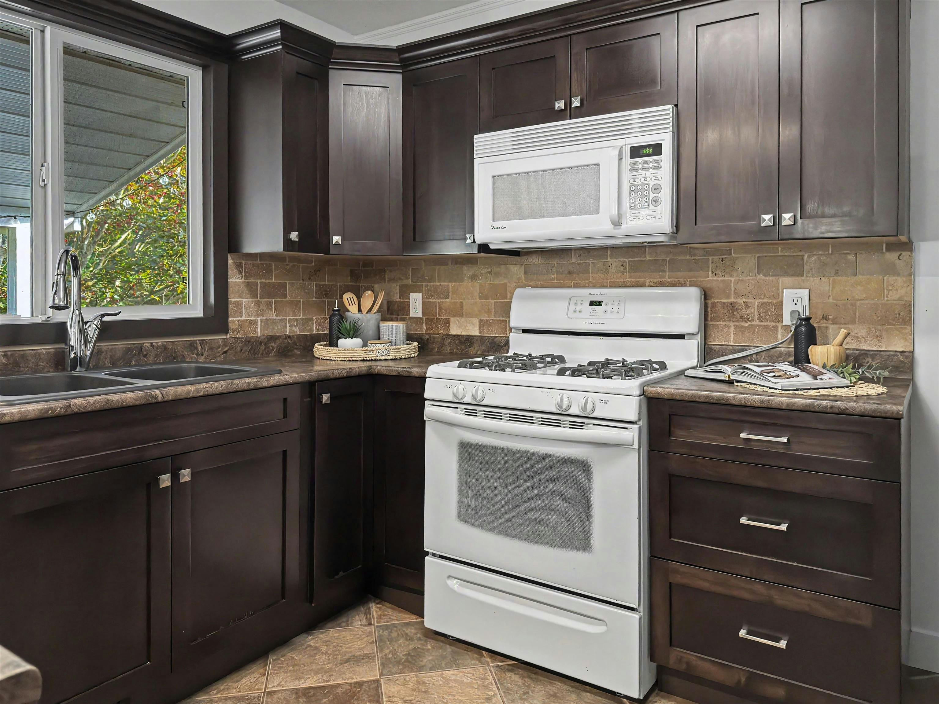 650 Park Street, Hope, BC, V0X 1L0 - 7