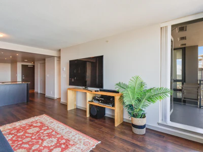 1709-3111 Corvette Way - 4