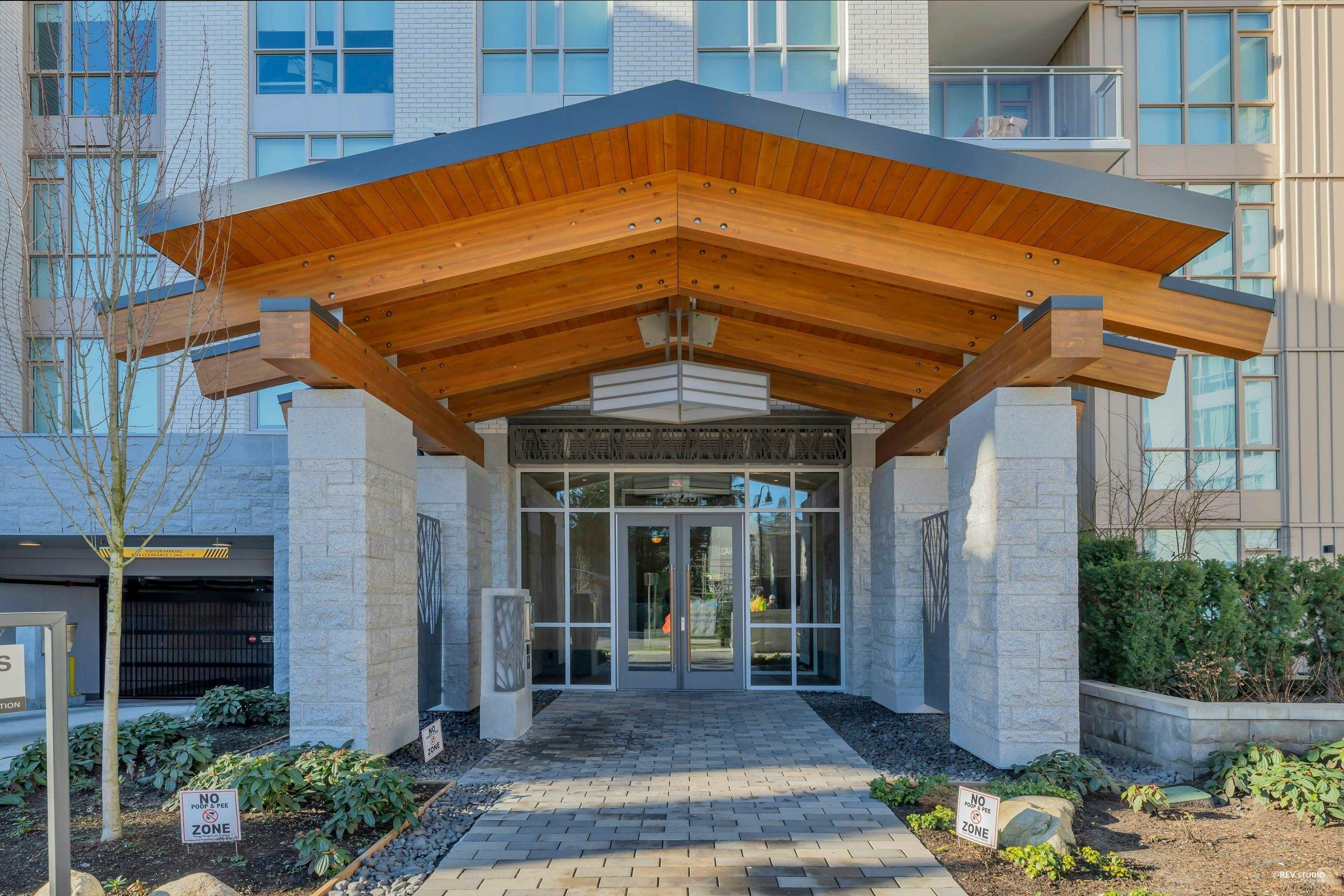 306-2325 Emery Court, North Vancouver, BC, V7J 0E8