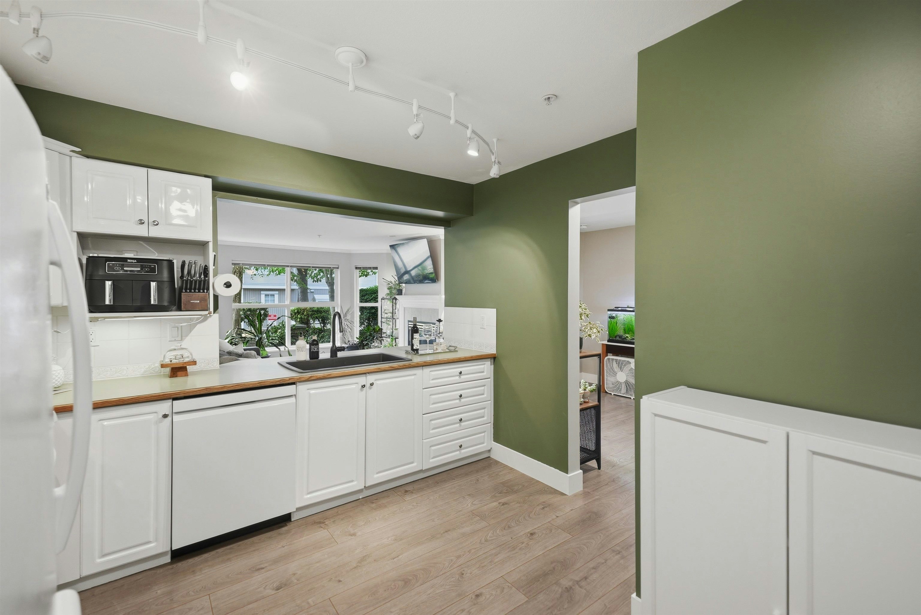 101-6557 121 Street, Surrey, BC, V3W 1E7 - 18