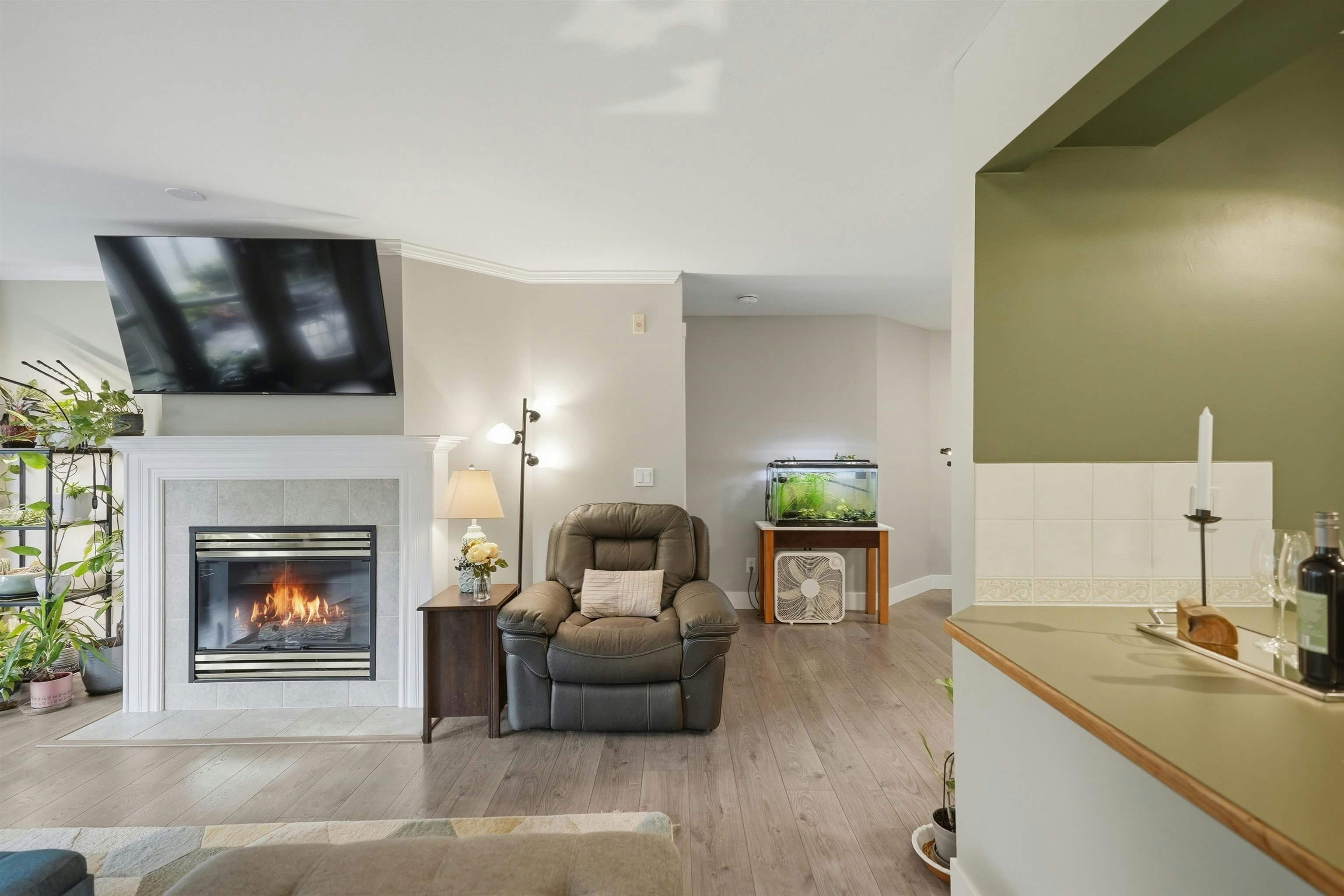 101-6557 121 Street, Surrey, BC, V3W 1E7 - 9