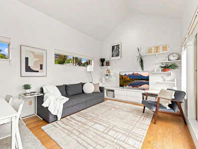 19-3737 Pender Street - 3