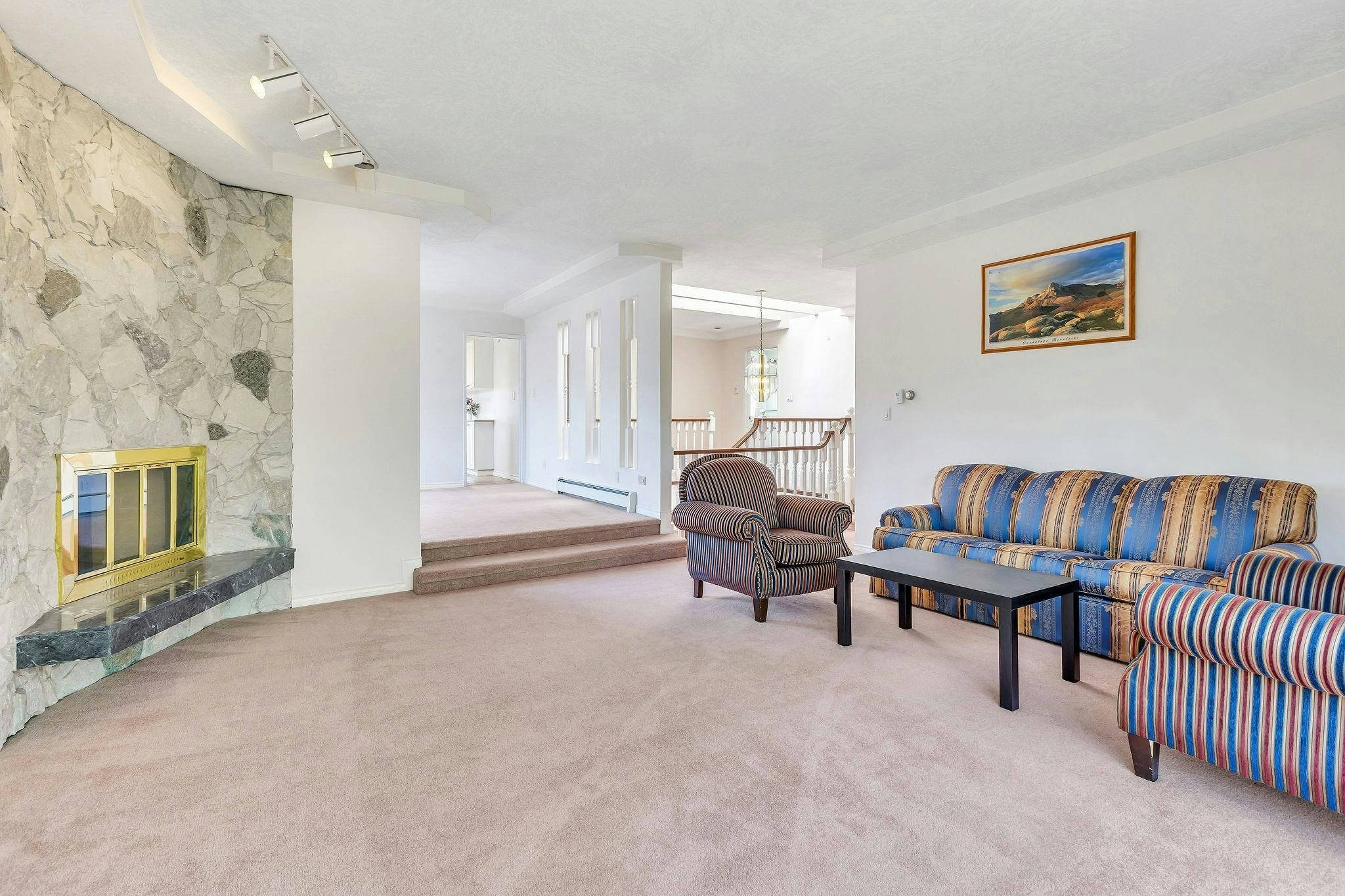2718 W 19th Avenue, Vancouver, BC, V6L 1E3 - 3