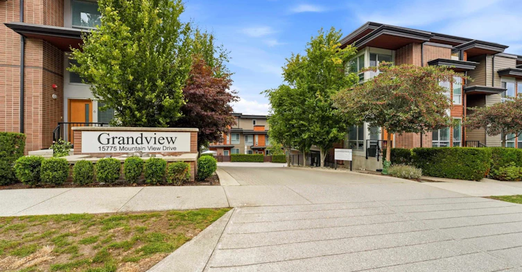 59-15775 Mountain View Drive, Surrey, BC, V3Z 0W7
