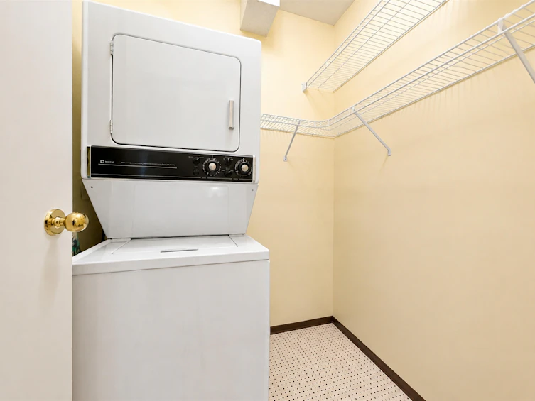 209-1924 Comox Street, Vancouver, BC, V6G 1R4 - 17