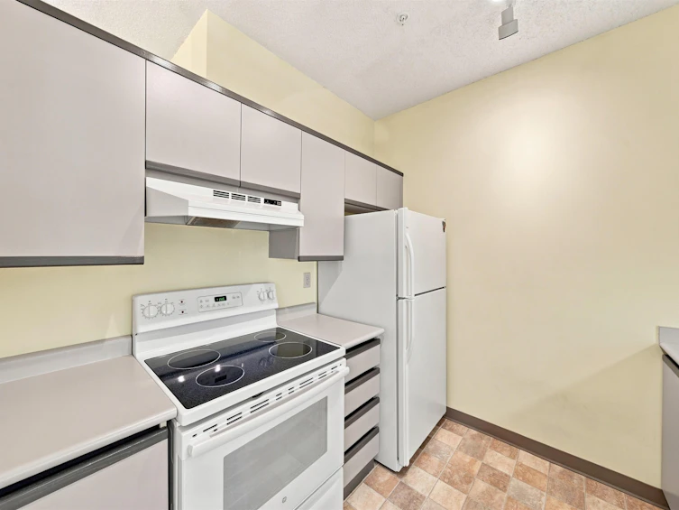 209-1924 Comox Street, Vancouver, BC, V6G 1R4 - 8